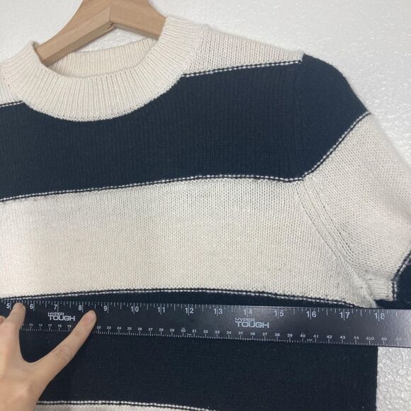 Banana Republic Sweater Womens Small Black White Striped Crewneck Pullover Knit - Picture 7 of 13